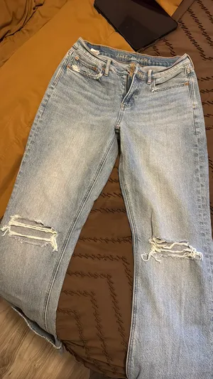 American Eagle Jeans thumbnail 1