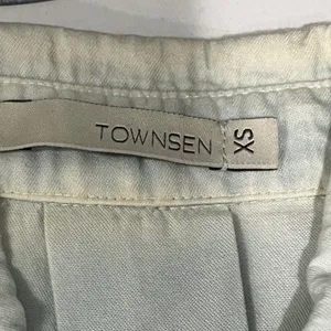 TOWNSEN Light Wash Cold Shoulder Denim‎ Button Up Shirt Womens XS thumbnail 2