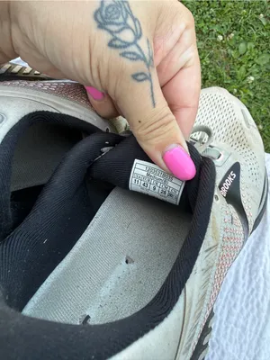 Brooks Adrenaline GTS 22 Running Shoes Gray Pink Women’s thumbnail 10