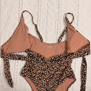 Aerie Leopard Print Wrap Cutout One Piece Swimsuit Medium Long Tie Waist thumbnail 5