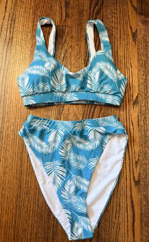 Pink Lily Bikini Set thumbnail 1