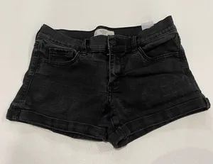 Abercrombie & Fitch Black Denim Cuffed Jean Shorts Size 4 / 27 thumbnail 1
