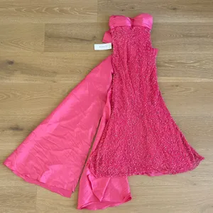 Azazie Maxi Dress Strapless Beaded Bow Amarylis Size US00 Fuchsia Pink thumbnail 1