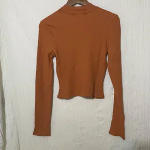 Daydreamer Thermal Crop Long Sleeve Mock Neck Top Orange Womens Large NWT thumbnail 8