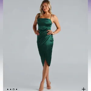 🆕 Windsor Women’s Green Spaghetti Dress Size S thumbnail 11