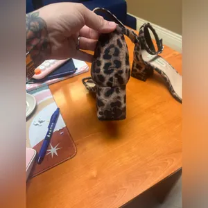 Steve Madden Marisa Block Heel Sandal Leopard‎ Fall Fashion thumbnail 4