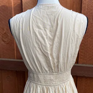 CUPSHE Cream V Neck Sleeveless Lace Tassel Smocked Waist Maxi Dress Size M thumbnail 9