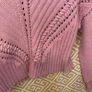 Current Air Textured Knit Sweater in Dusty Pink thumbnail 5