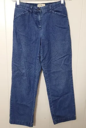 L.L.Bean Classic Fit Straight Leg Jeans Women’s 4 Regular Blue Denim thumbnail 1