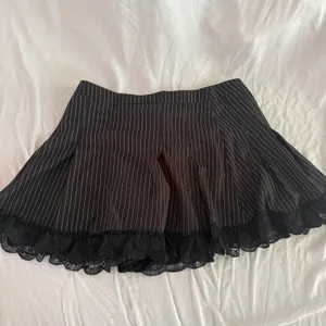 NWT new delia's pinstripe lace mini skirt size large thumbnail 3
