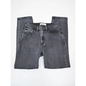 Abercrombie & Fitch Womens 25/0 The Mom High Rise Jean thumbnail 4
