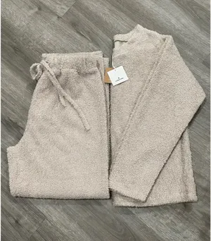 Fuzzy fleece 2pc Matching lounge set Size M thumbnail 4