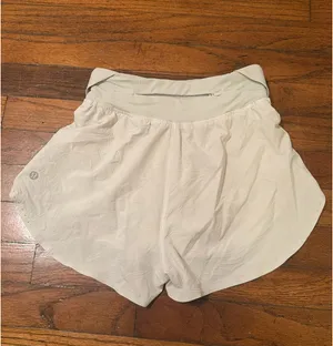 Lululemon Shorts thumbnail 2