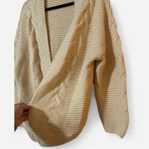 Cozy Cream Cable Knit Sweater Size L thumbnail 5