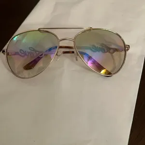 NWOT LOVE aviator sunnies so cute and stylish they add flare to any outfit thumbnail 10
