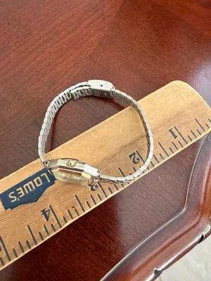 Vintage Quartz Watch thumbnail 3