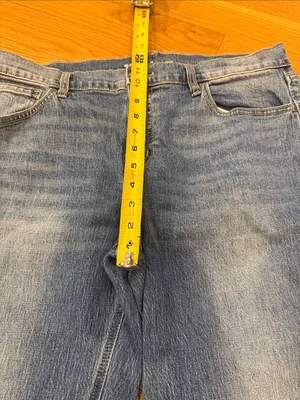 Old navy mid-rise wow boyfriend jeans size 12 . thumbnail 6