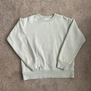 Aritzia TNA crewneck  thumbnail 1