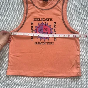 Urban Outfitters Orange Purple Sun And Moon Graphic Crop Tank Top Sz M thumbnail 5
