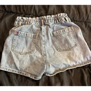 BDG Urban Outfitters Light Wash Denim Paperbag Waist Shorts Blue Small thumbnail 2