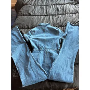 WILDGAT Denim Jumpsuit Medium Wash Short Sleeve Flare Leg Zip Front Blue Small thumbnail 6