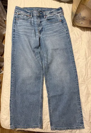 American Eagle Strigid High-Wasted Stovepipe Jeans thumbnail 1