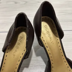 BCBGMAXAZRIA BCBG Women’s Kitten Heels Size‎ 7.5 Faux Leather thumbnail 3