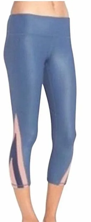 ALO Yoga Leggings Blue‎ Pink Mesh Chevron Sheer Stripes Cropped Capri Size Small thumbnail 1