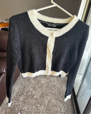 SHEIN Black and Cream Fuzzy Eyelash Cropped Button Cardigan thumbnail 1