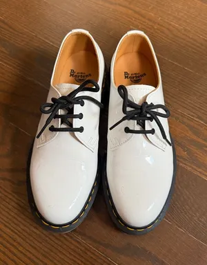 Dr Martens 1461 Women'S Patent Leather Oxford Shoes thumbnail 1