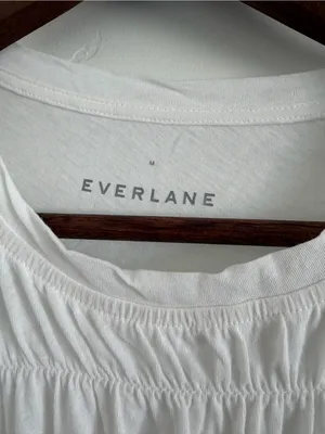 Everlane White Smocked Top Women’s Medium 100% Cotton Short Sleeve Blouse thumbnail 2