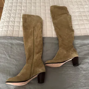 Corso Como Boots Womens Caramel Suede Over Knee Wood Heel thumbnail 3