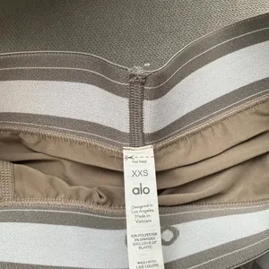 Alo Yoga Argyle Match Point Tennis Skirt Gravel/Titanium XXS thumbnail 3