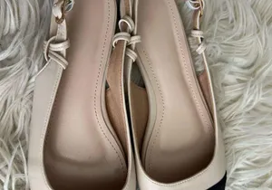 Elegant Black and Cream Women's Slingback Flats thumbnail 4