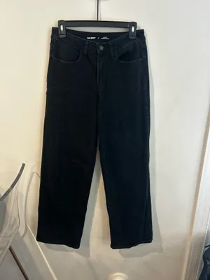 Old Navy High waisted black straight leg jeans thumbnail 2