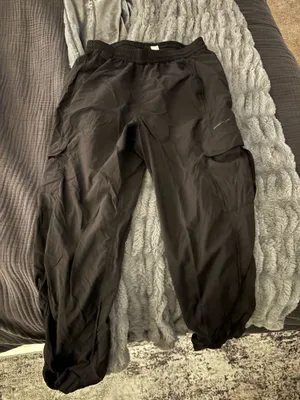Lululemon Joggers thumbnail 1