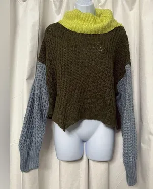 Hyfve Women’s Cowl Neck Sweater Size Large thumbnail 1