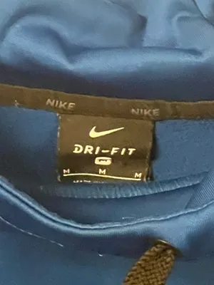 Men’s Nike Dri-Fit hoodie Med thumbnail 3
