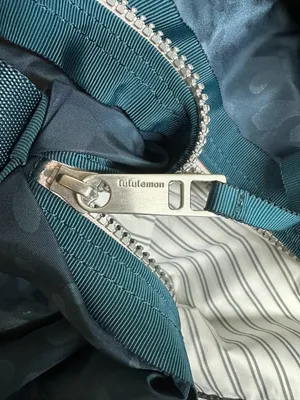 Lululemon Teal Blue Jacquard Expandable Hobo Gym Travel Shoulder Bag Large thumbnail 7