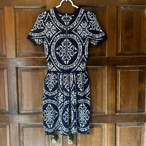 Romeo & Juliet Couture Damask Knit‎ Skater Sweater Dress Navy Blue White XS thumbnail 7