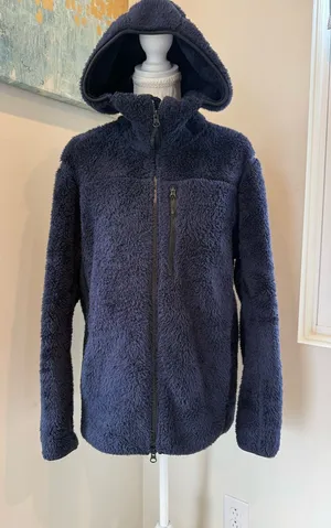 Uniqlo Women’s Navy Plush Hooded Fleece Jacket Size M thumbnail 1
