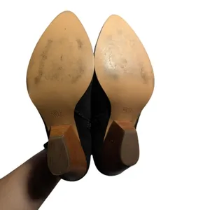 Frye Reina Black Burnished Suede Block Heel Pointed Toe Western Ankle Boots Sz 7 thumbnail 5
