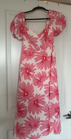 Lulus Floral Midi Dress thumbnail 1