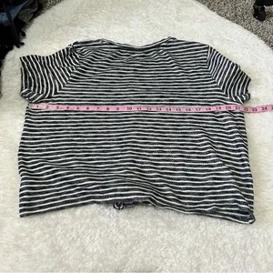 5/$30 🎈 A new day large striped tie front top thumbnail 6