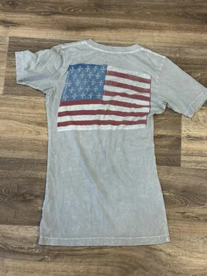 Affliction Distressed Flag Skull V Neck Shirt Women’s XS thumbnail 3