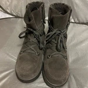 Beartraps waterproof boots women’s size 7.5 thumbnail 2