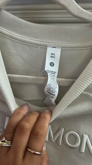 Lululemon Pullover Hoodie thumbnail 2