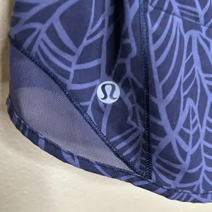 Lululemon Pretty Palm Size 6 Hotty Hot Shorts thumbnail 7