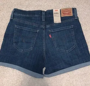 Levi's Shorts thumbnail 2
