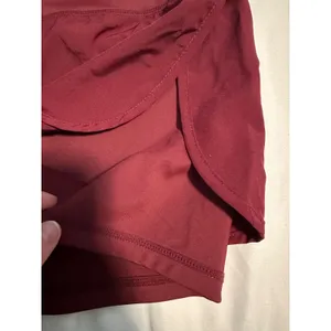 Athletic Running Shorts XL Womens 95% Polyester 5% Spandex Lightweight Burgundy‎ thumbnail 4